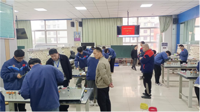 我院職業(yè)技能等級(jí)認(rèn)定站完成2022級(jí)畢業(yè)生職業(yè)技能等級(jí)認(rèn)�?68.png